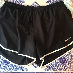 Nike Athletic Shorts 2X